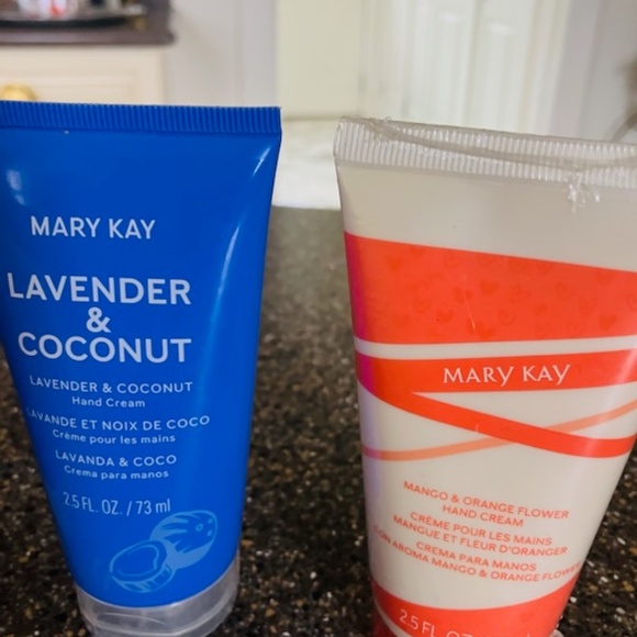 Mary Kay Bundle - Picture 4 of 4